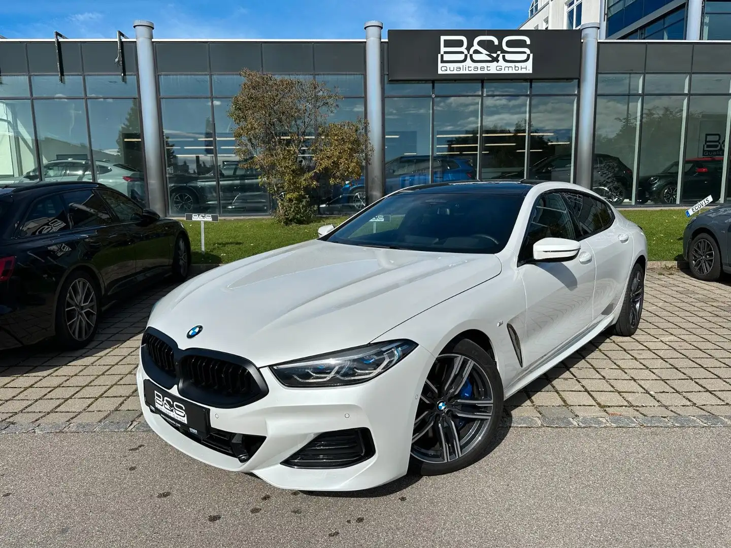 BMW 840 i Gran Coupe MSport ACC,HUD,PANO,LASER,HARMAN Bílá - 2