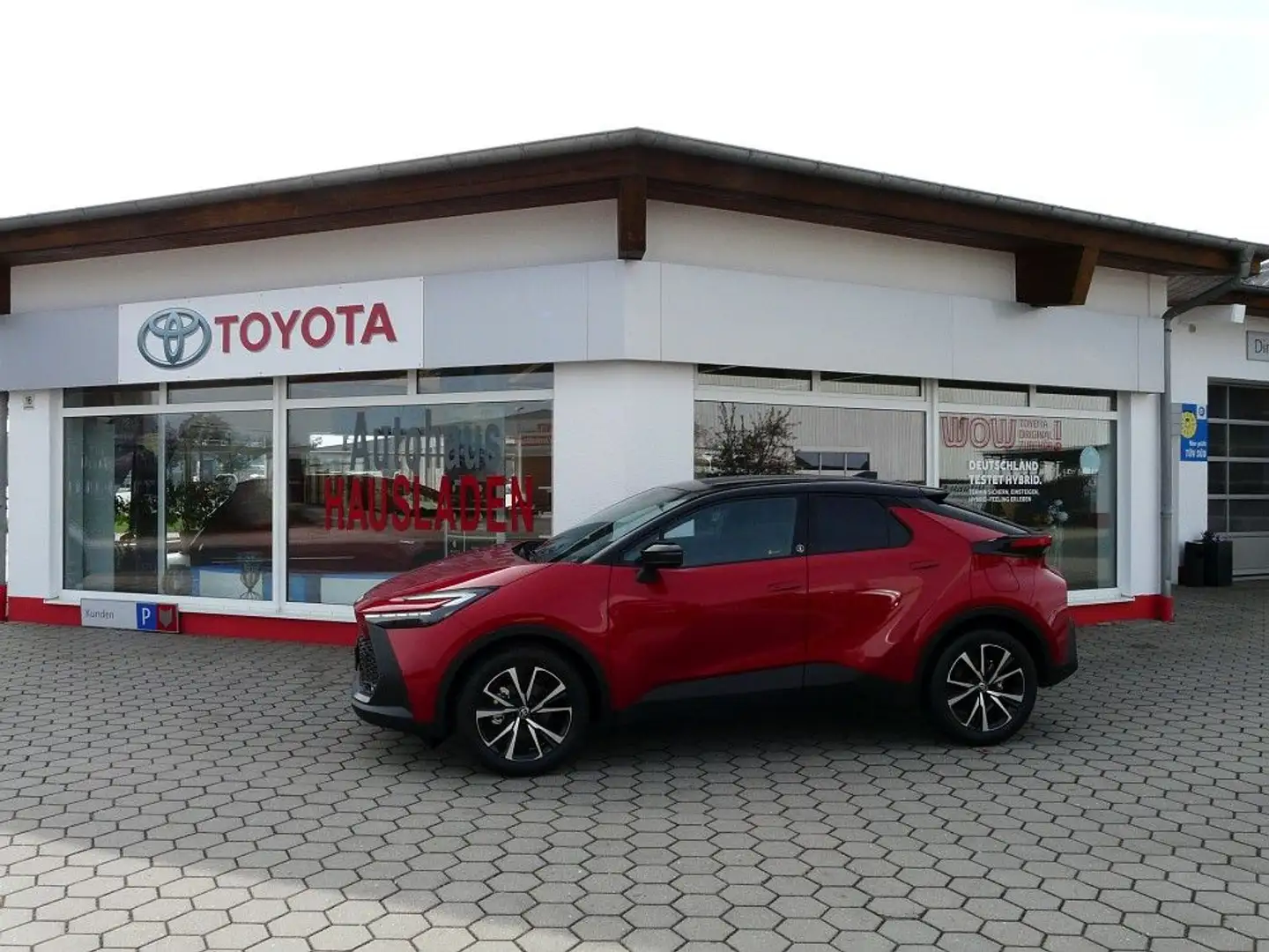 Toyota C-HR Team D  2,0 Hybrid Rot - 1