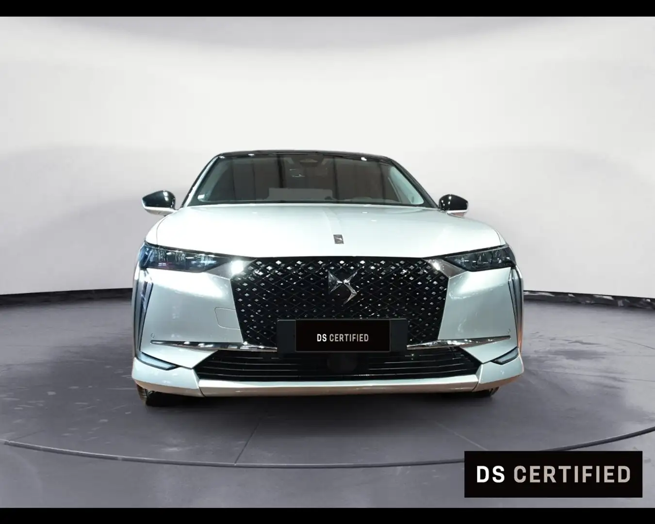 DS Automobiles DS 4 2ª serie BlueHDi 130 aut. Trocadero Beige - 2