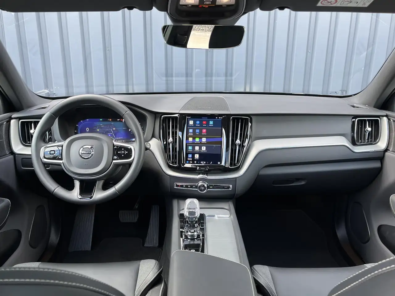 Volvo XC60 T8 AWD Plus Dark PANO/360/MEMORY/HK/LUCHT, миниатюра 2