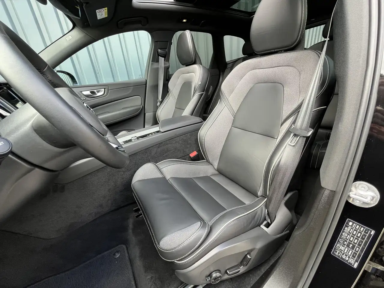 Volvo XC60 T8 AWD Plus Dark PANO/360/MEMORY/HK/LUCHT, миниатюра 4