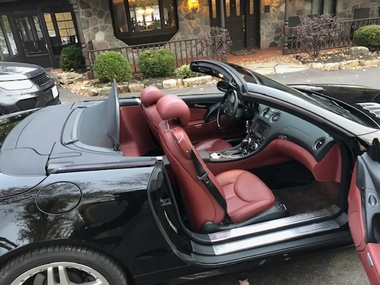 Mercedes-Benz SL снимка Mercedes-Benz SL