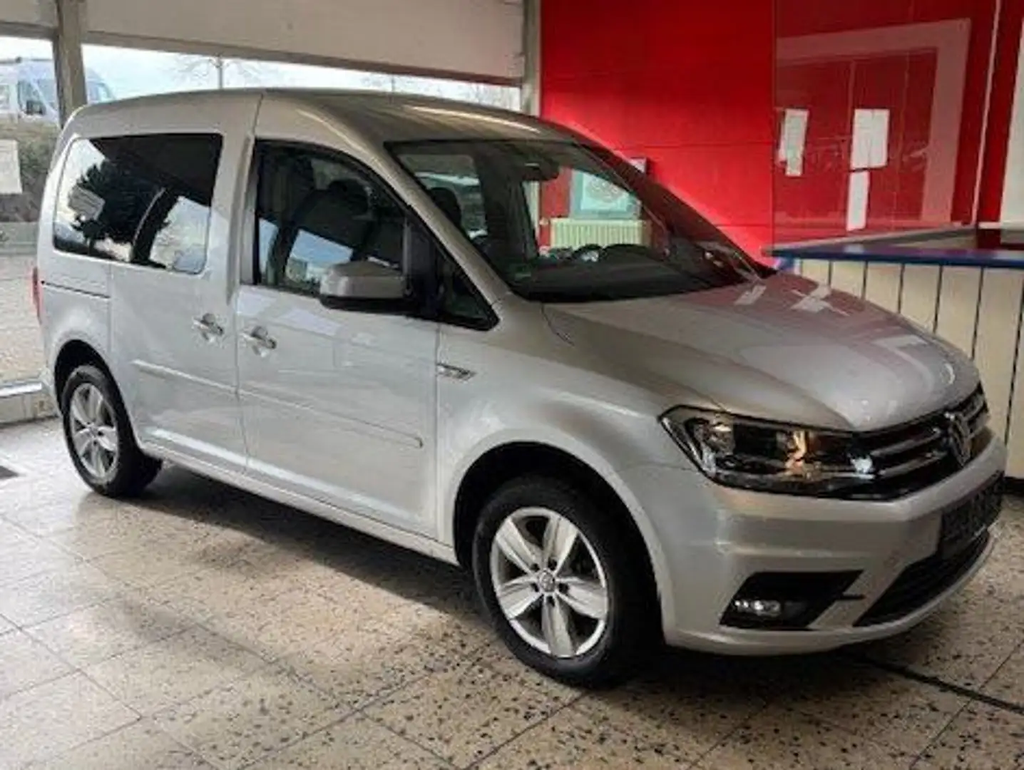 Volkswagen Caddy Comfortline BMT Grau - 1