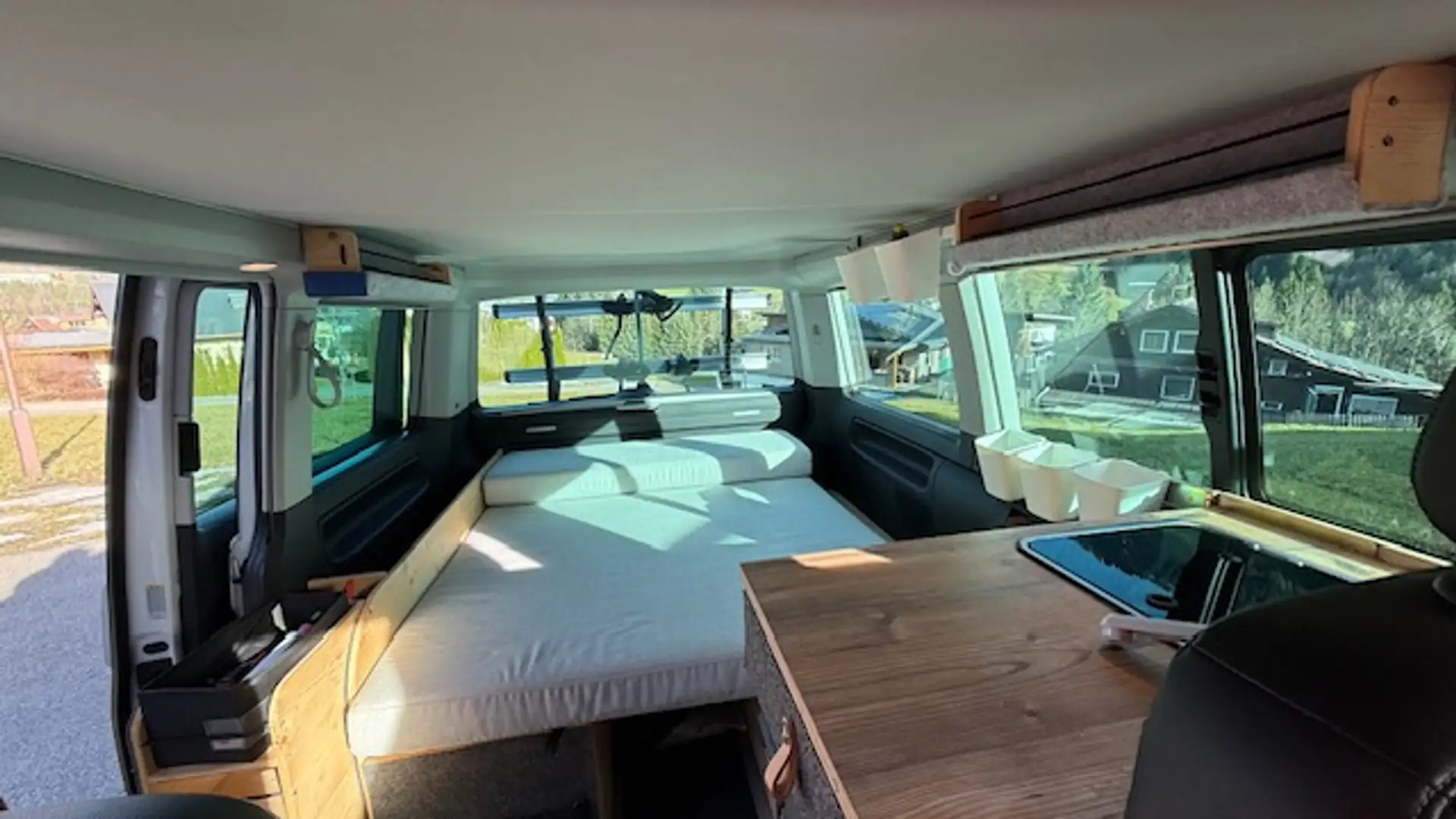 Volkswagen T6.1 California Beach Edition 4Motion DSG Weiß - 2