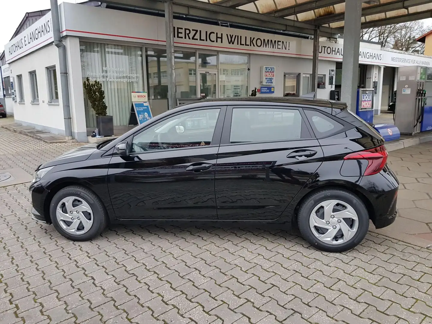 Hyundai i20 Comfort 1.0 T-GDI 101 PS NAVI Kamera 74 kW (101... Negro - 2