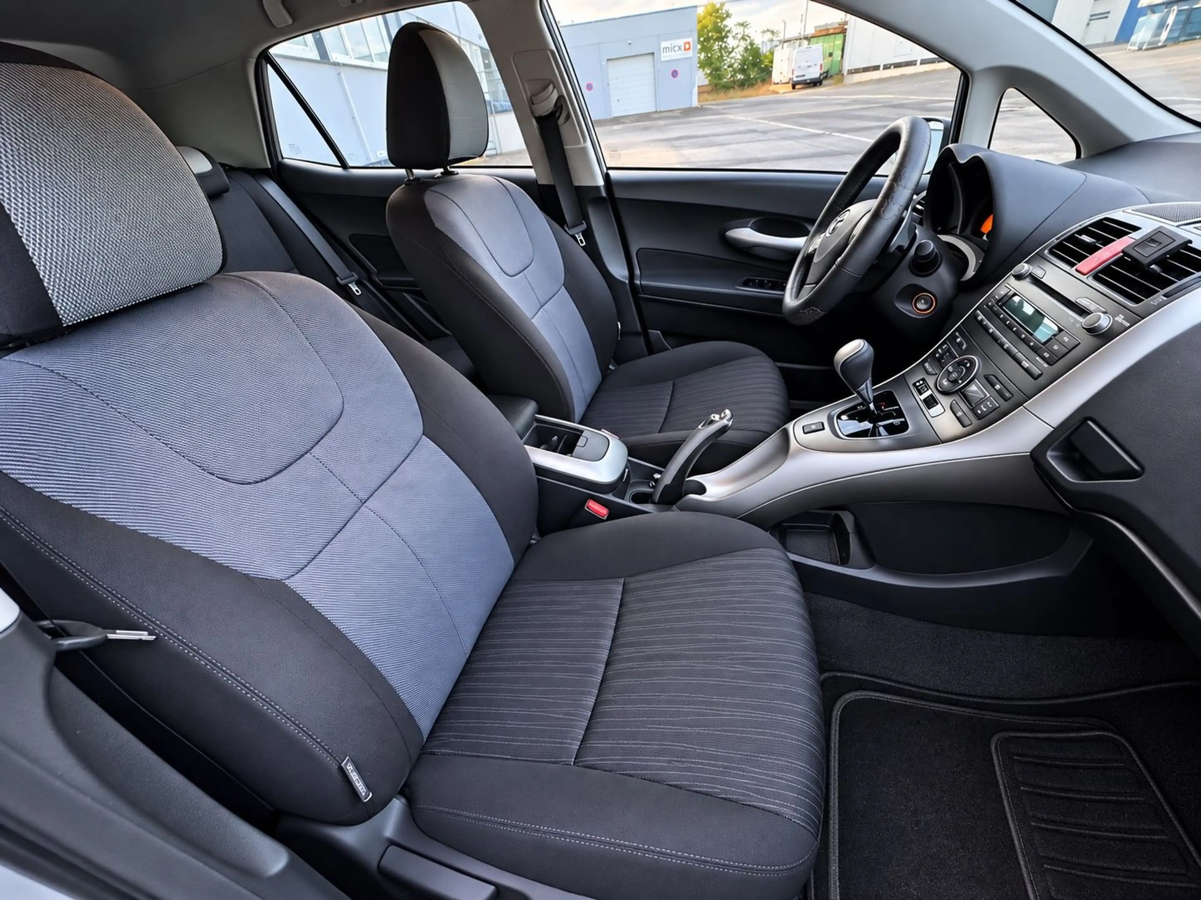 Toyota Auris Life — photo 7