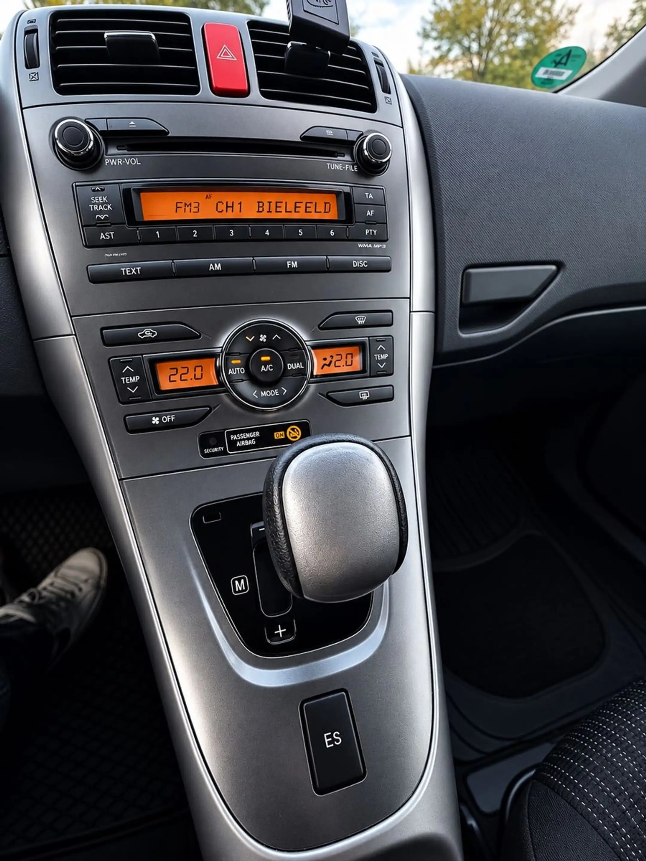 Toyota Auris Life — photo 9