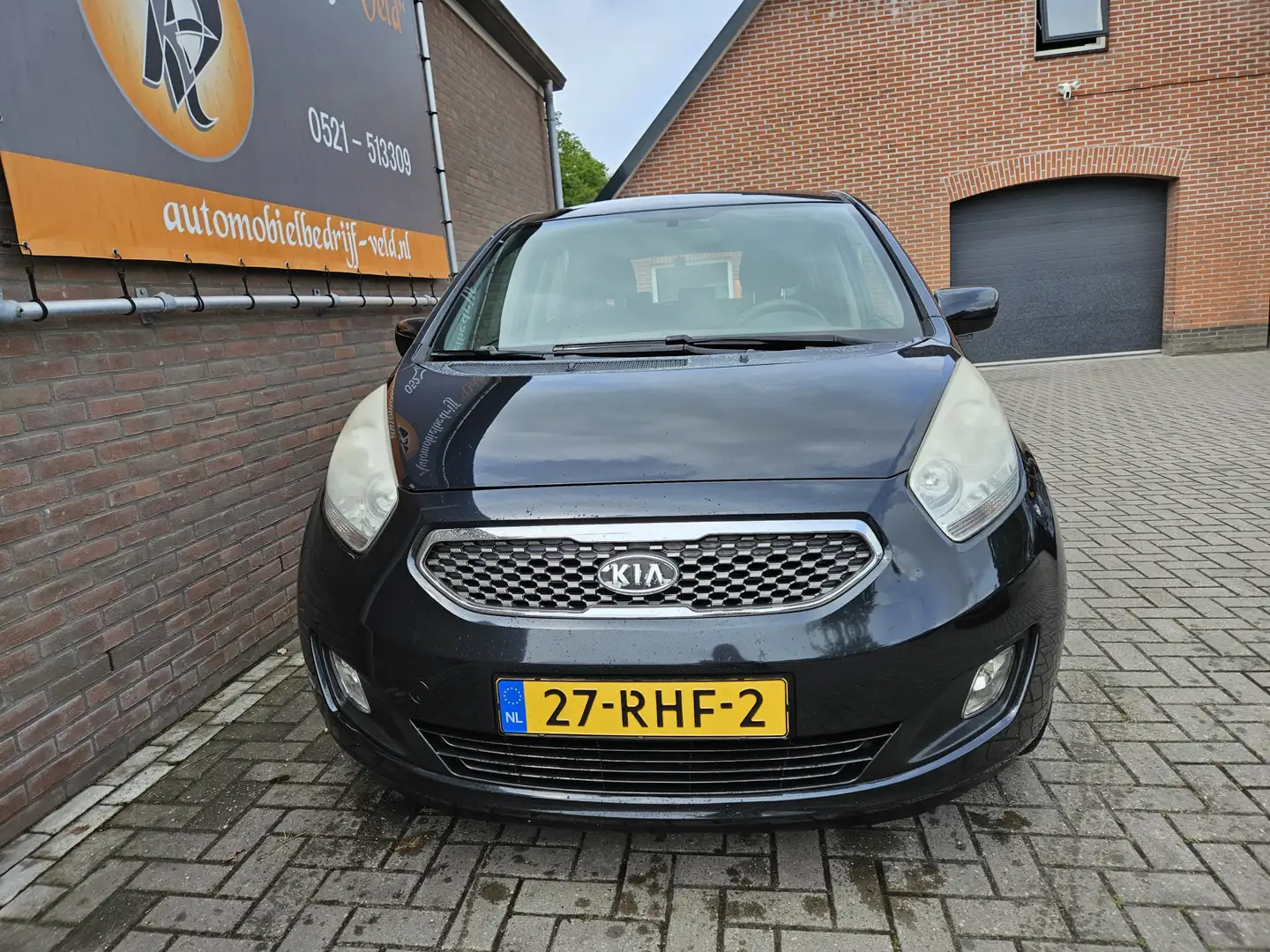 Kia Venga 1.4 CVVT Comfort Pack Чорний - 2