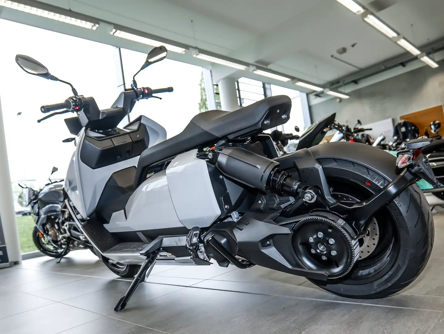 BMW CE 04 Schnelladegerät uvm. Білий - 2