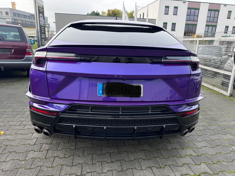 Lamborghini Urus S"Viola Mithras-Nero Ade -Rent possible — photo 8