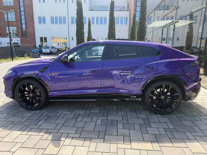 Lamborghini Urus S"Viola Mithras-Nero Ade -Rent possible — photo 5