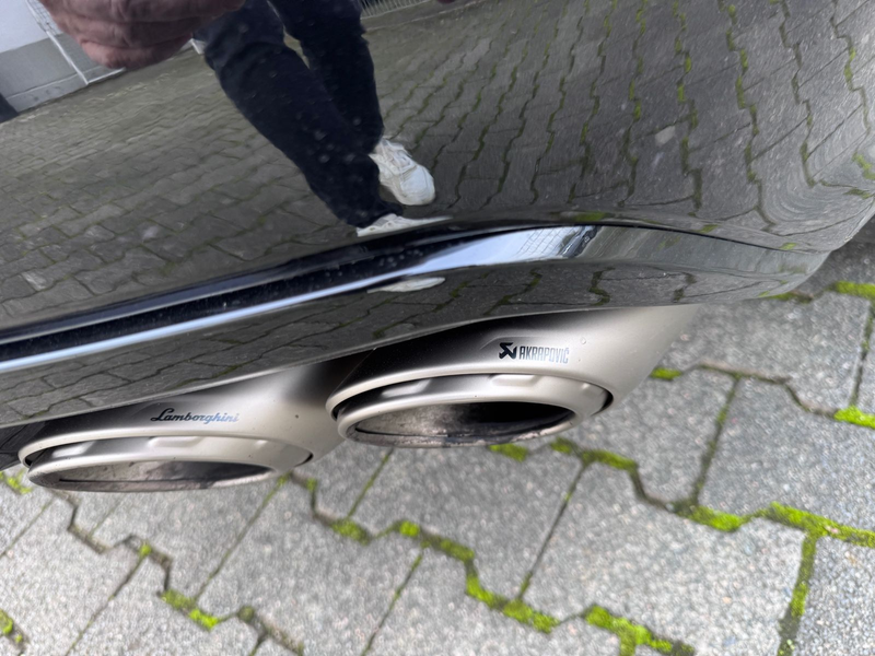 Lamborghini Urus S"Viola Mithras-Nero Ade -Rent possible — photo 9