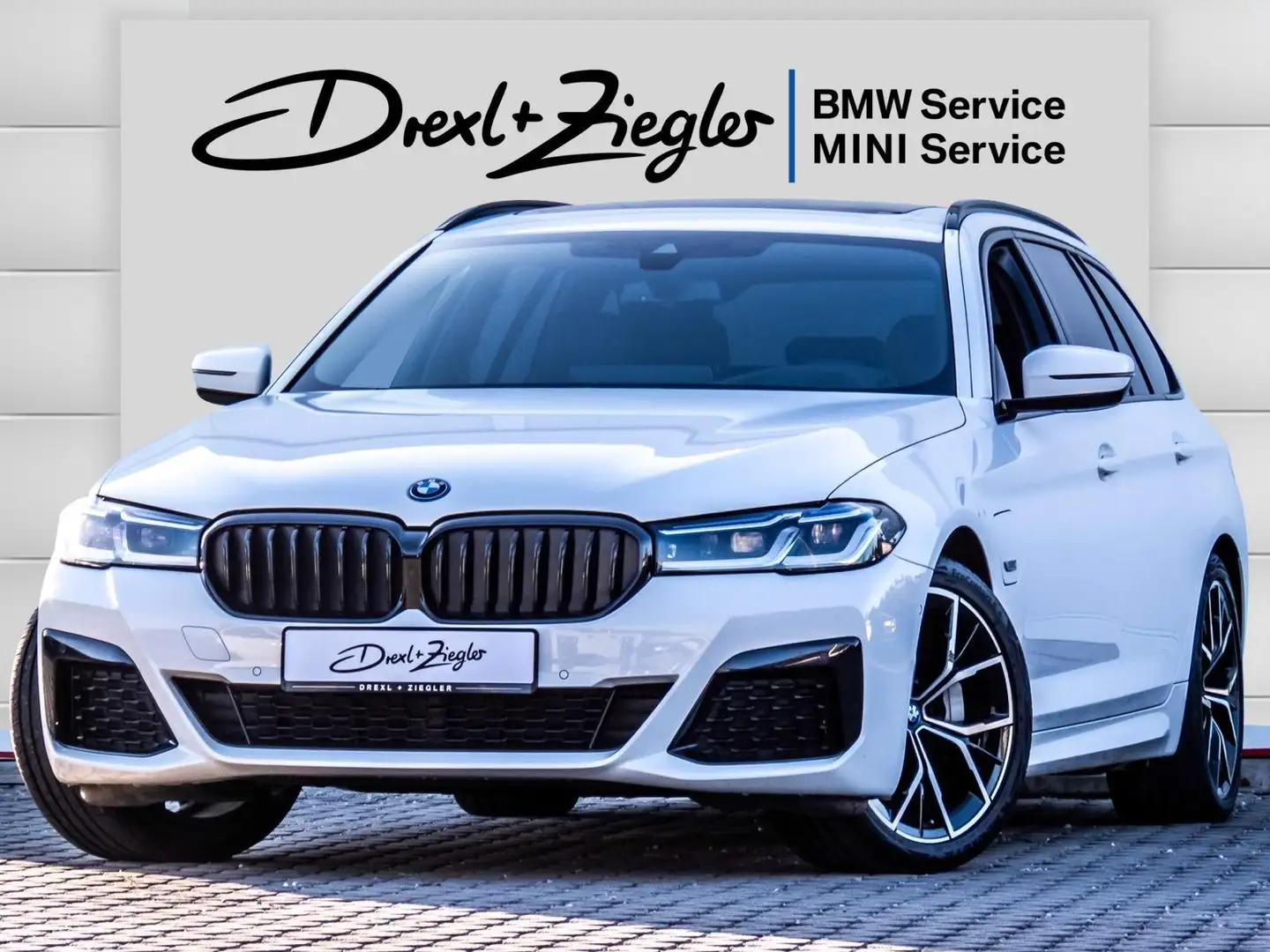 BMW 530 e Touring M-Sport AHK GSD Laser HuD H&K PanoD Wit - 2