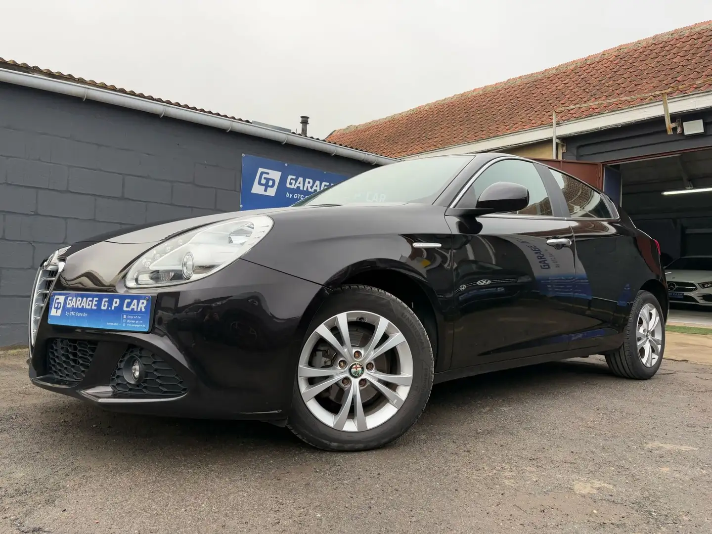 Alfa Romeo Giulietta 1.6 JTD M-Jet Distinctive Start Noir - 1
