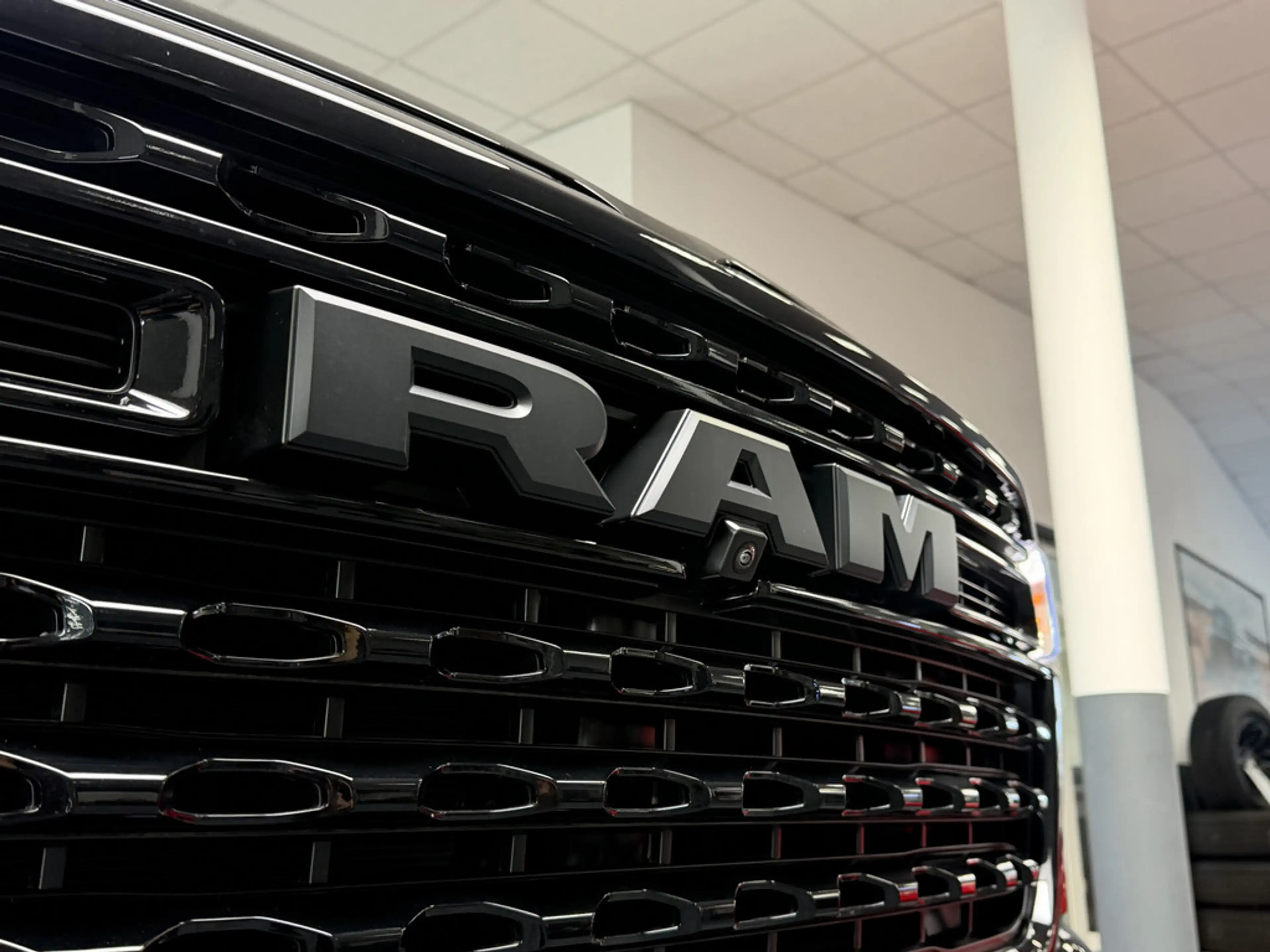 Dodge RAM 1500 Limited Night 5.7L V8, MY26 SOFORT — photo 7