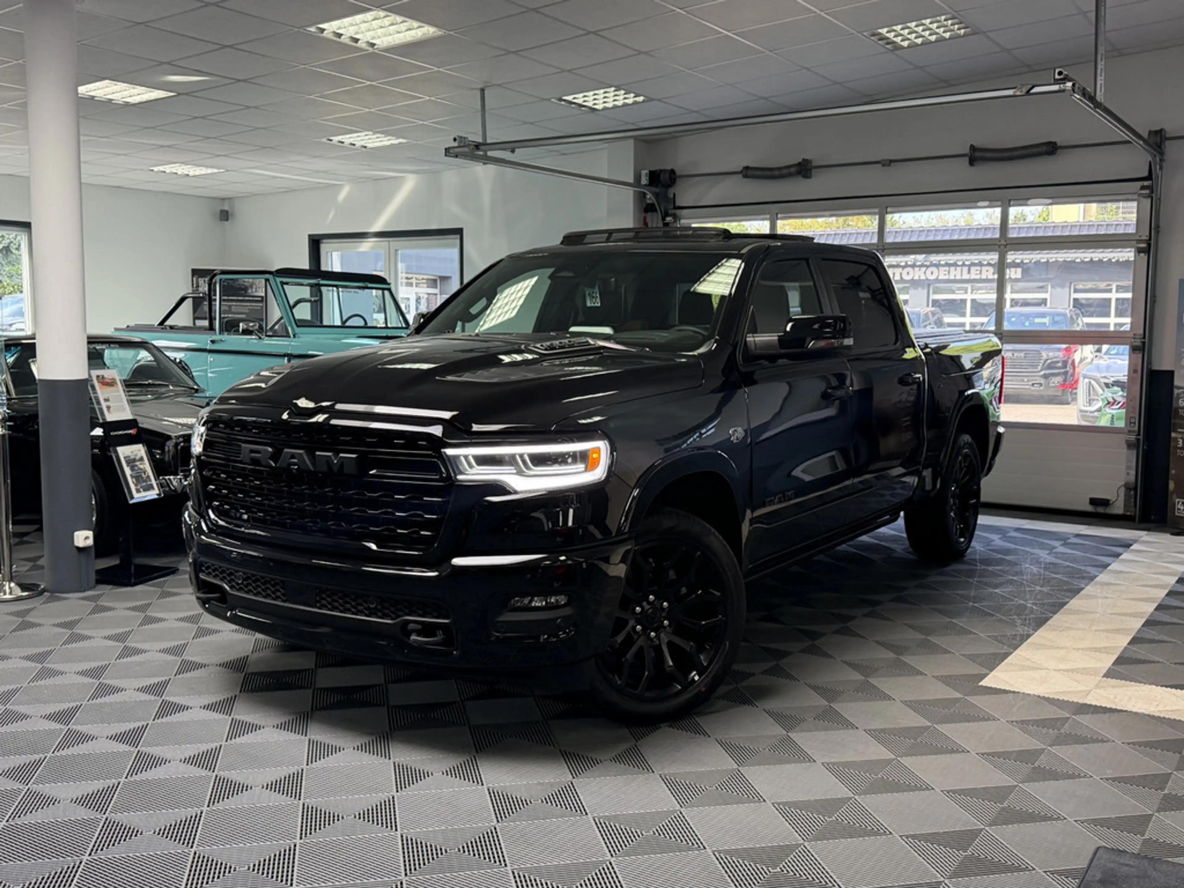 Dodge RAM 1500 Limited Night 5.7L V8, MY26 SOFORT — photo 8