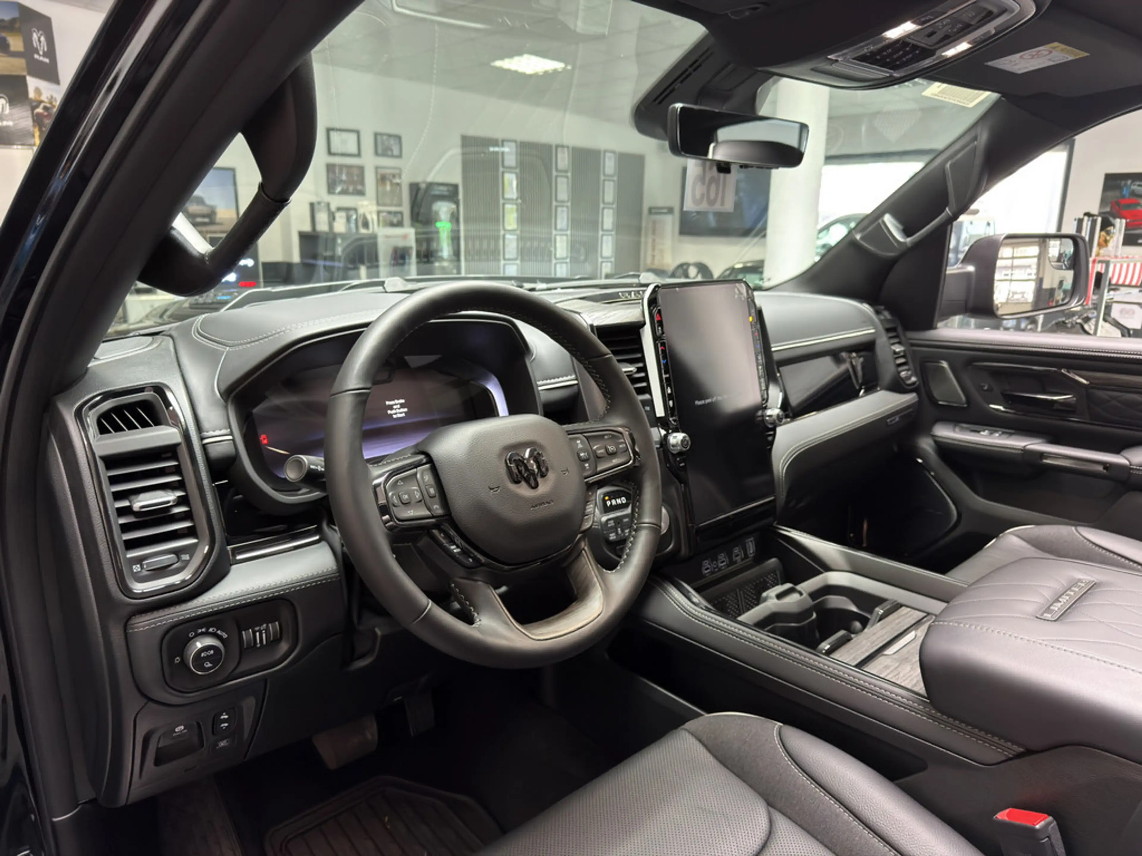 Dodge RAM 1500 Limited Night 5.7L V8, MY26 SOFORT — photo 12