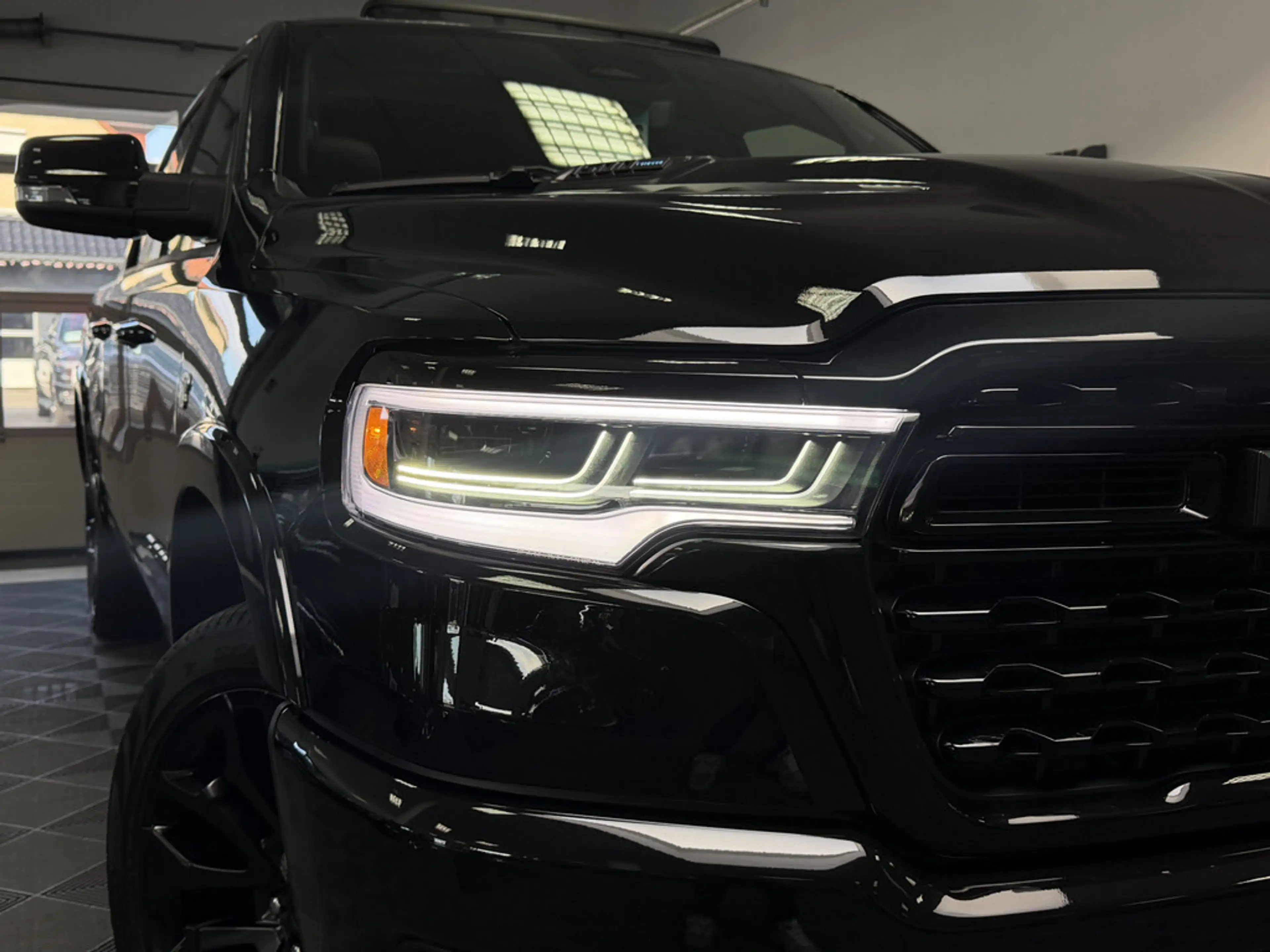 Dodge RAM 1500 Limited Night 5.7L V8, MY26 SOFORT — photo 4