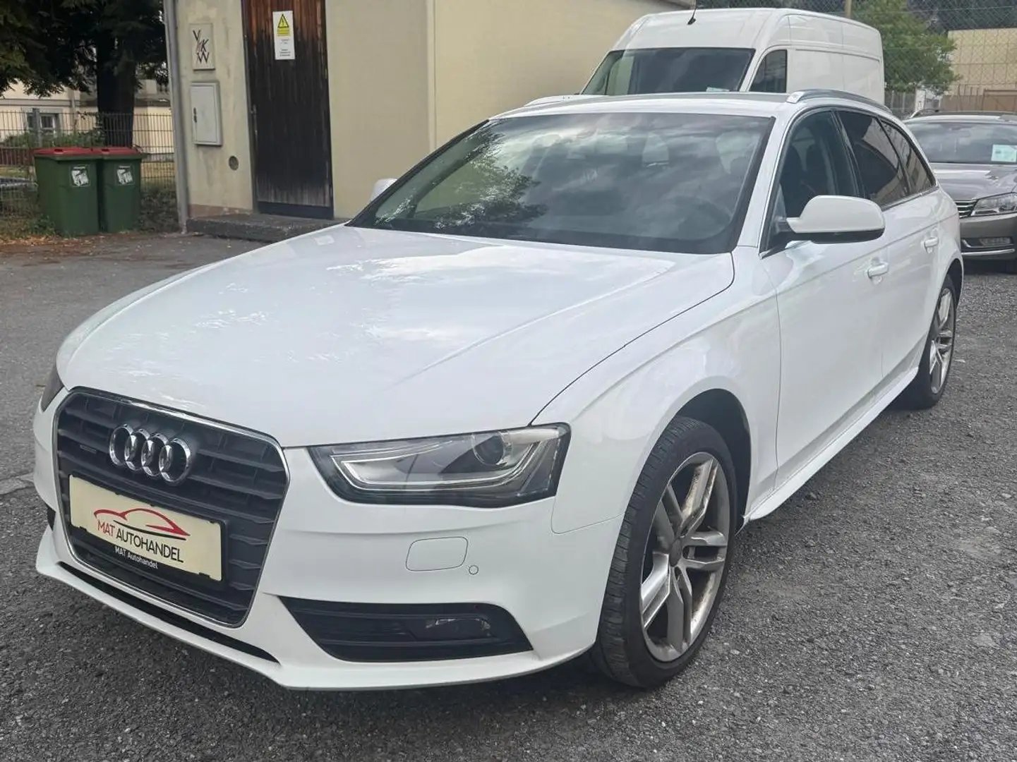 Audi A4 A4 Avant 2,0 TDI quattro Style Weiß - 1