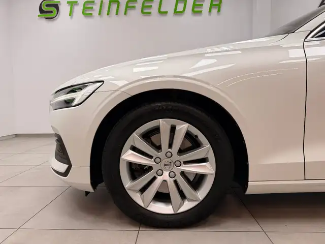 Volvo V60 view 9