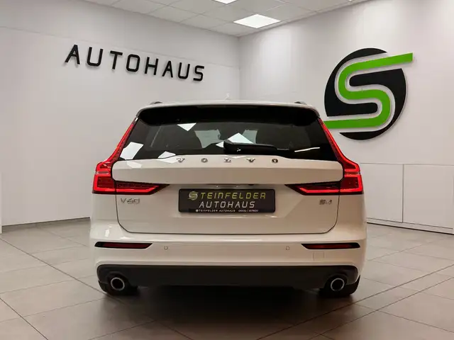 Volvo V60 view 6