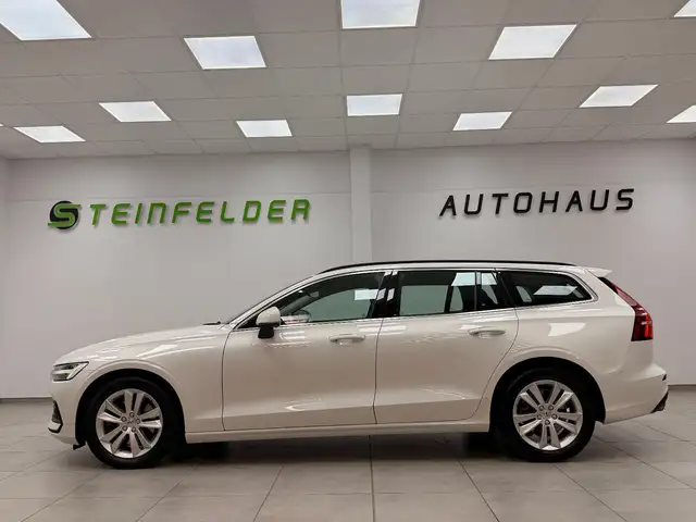 Volvo V60 view 4