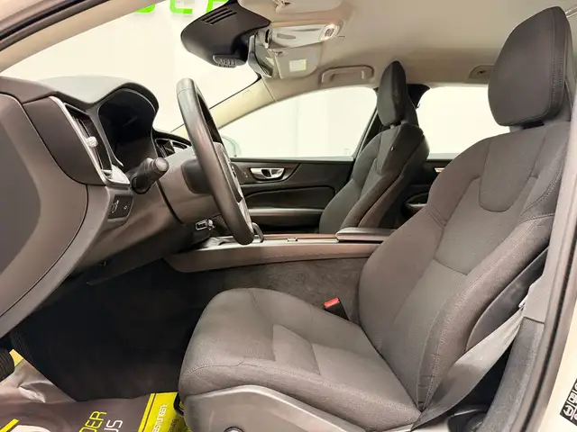 Volvo V60 view 12