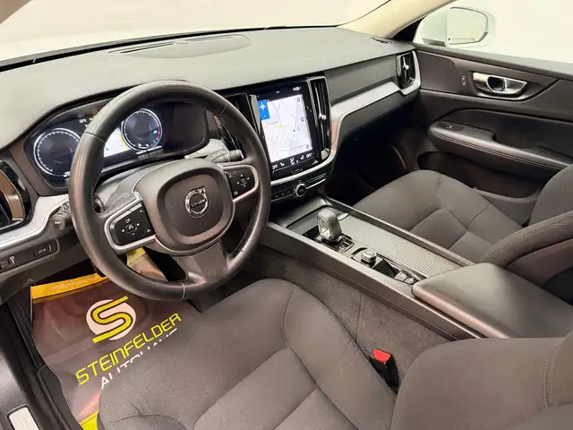 Volvo V60 view 10