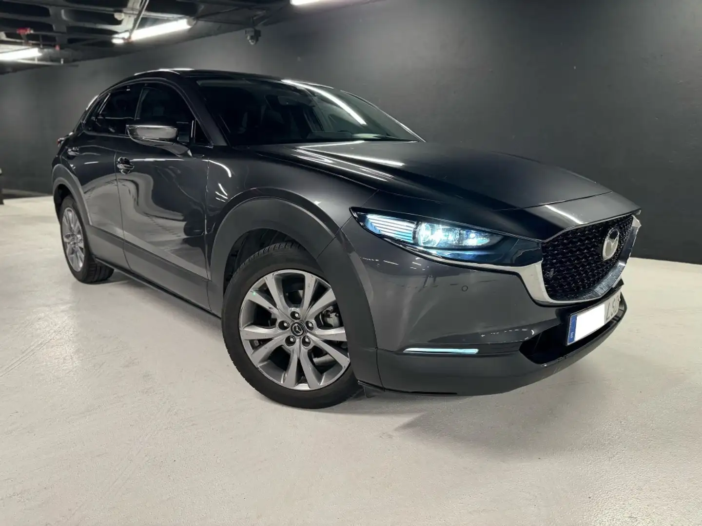 Mazda CX-3 1.8 Skyactiv-D Zenith 2WD Aut. 85kW Grijs - 2