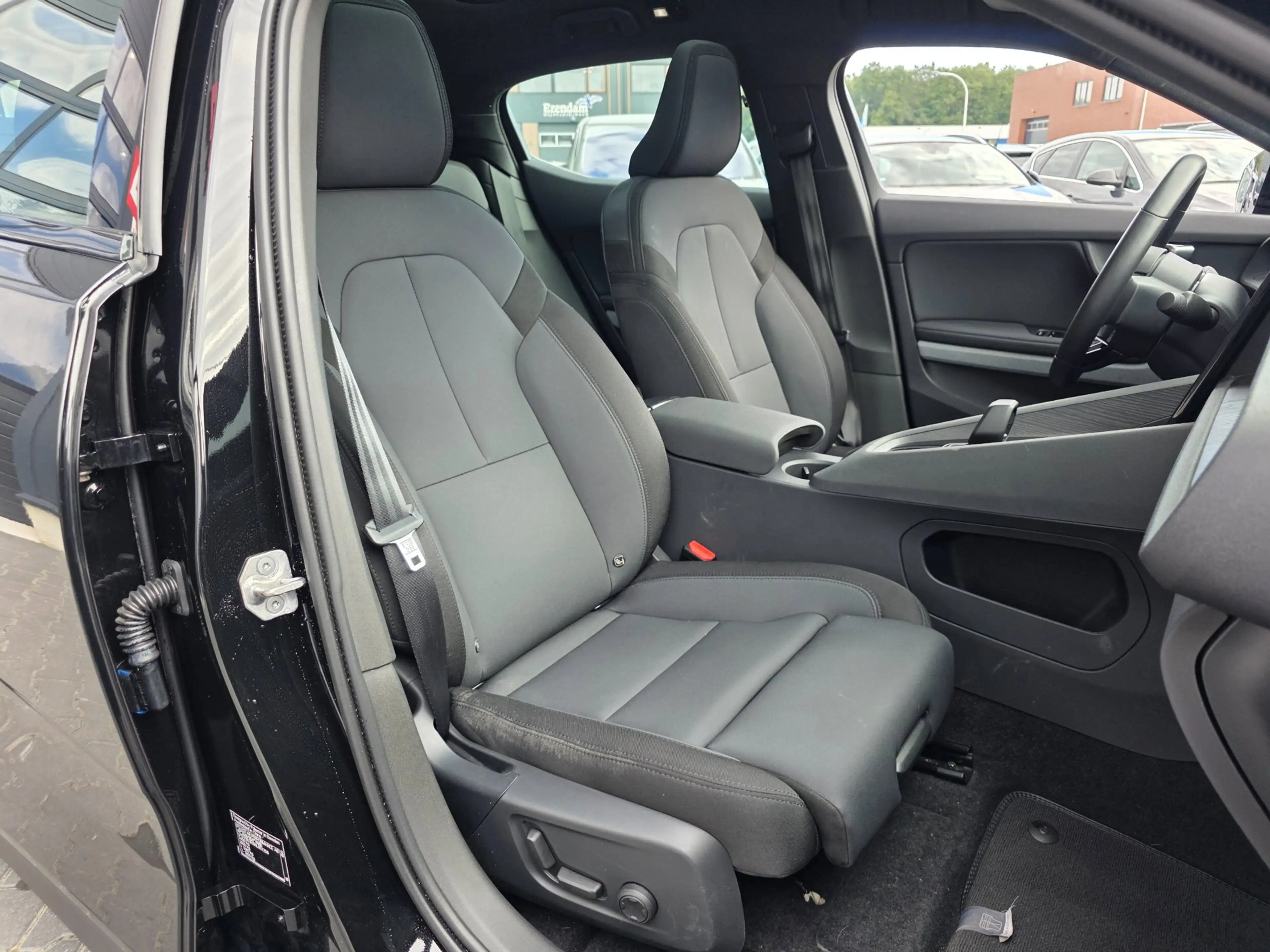 Polestar 2 Long Range Single Motor 78 kWh | 92% SOH | PANO | — photo 10