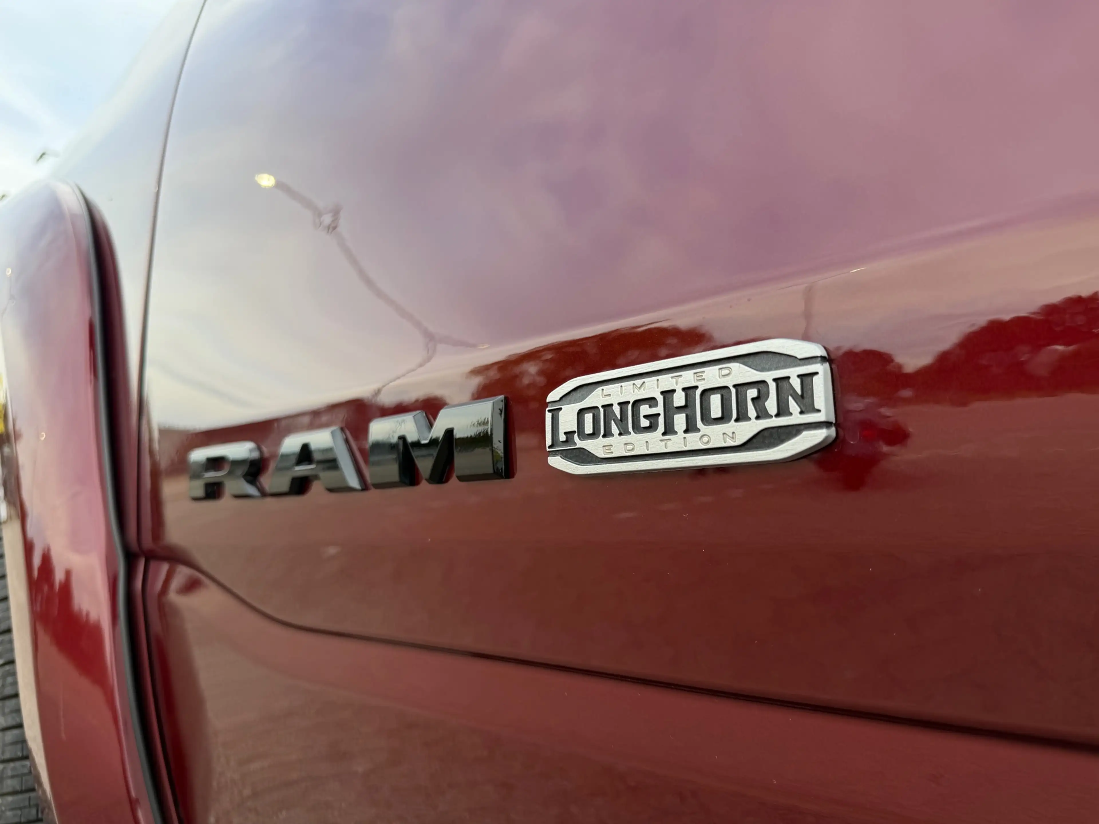 Dodge RAM 1500 5.7 V8 4x4 eTorque LIMITED LONGHORN EDITION — photo 13