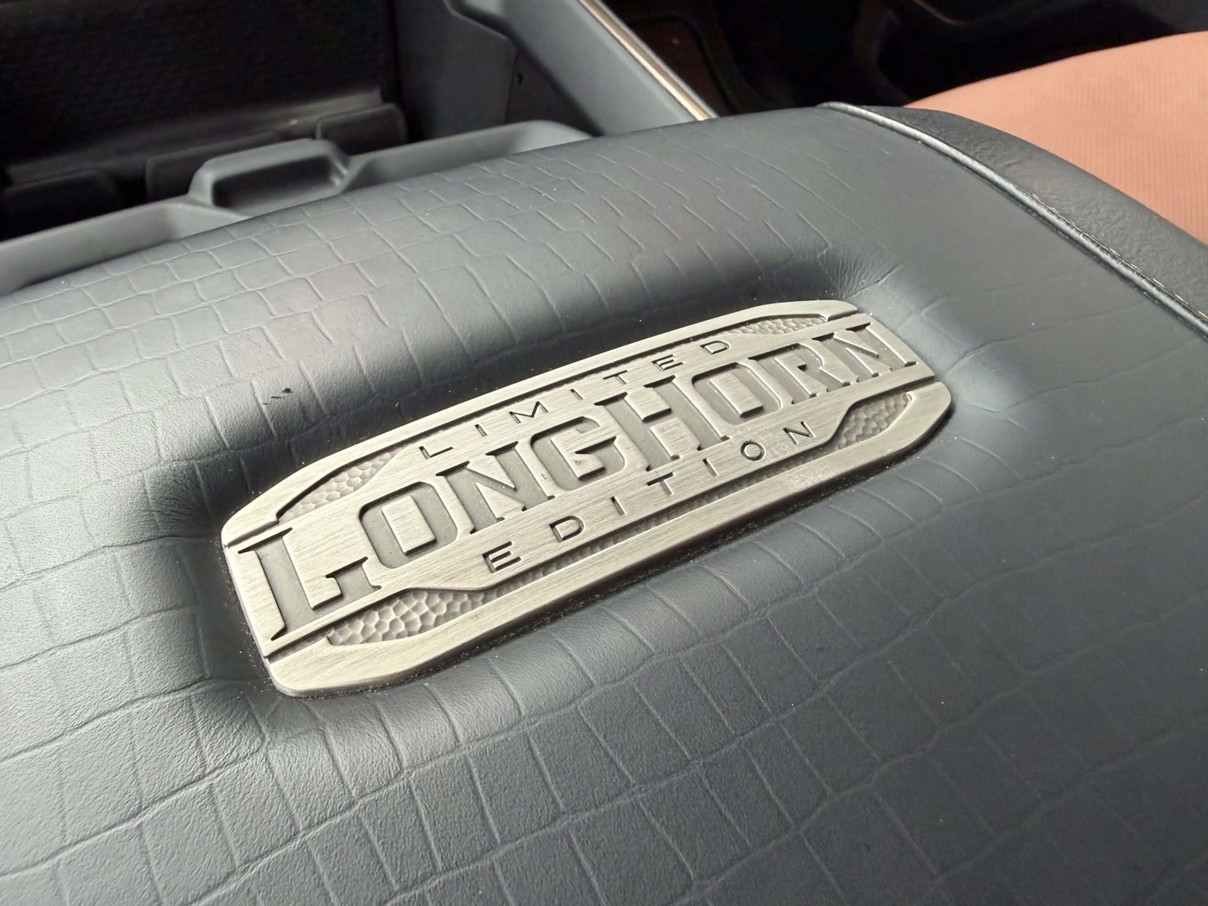 Dodge RAM 1500 5.7 V8 4x4 eTorque LIMITED LONGHORN EDITION — photo 10