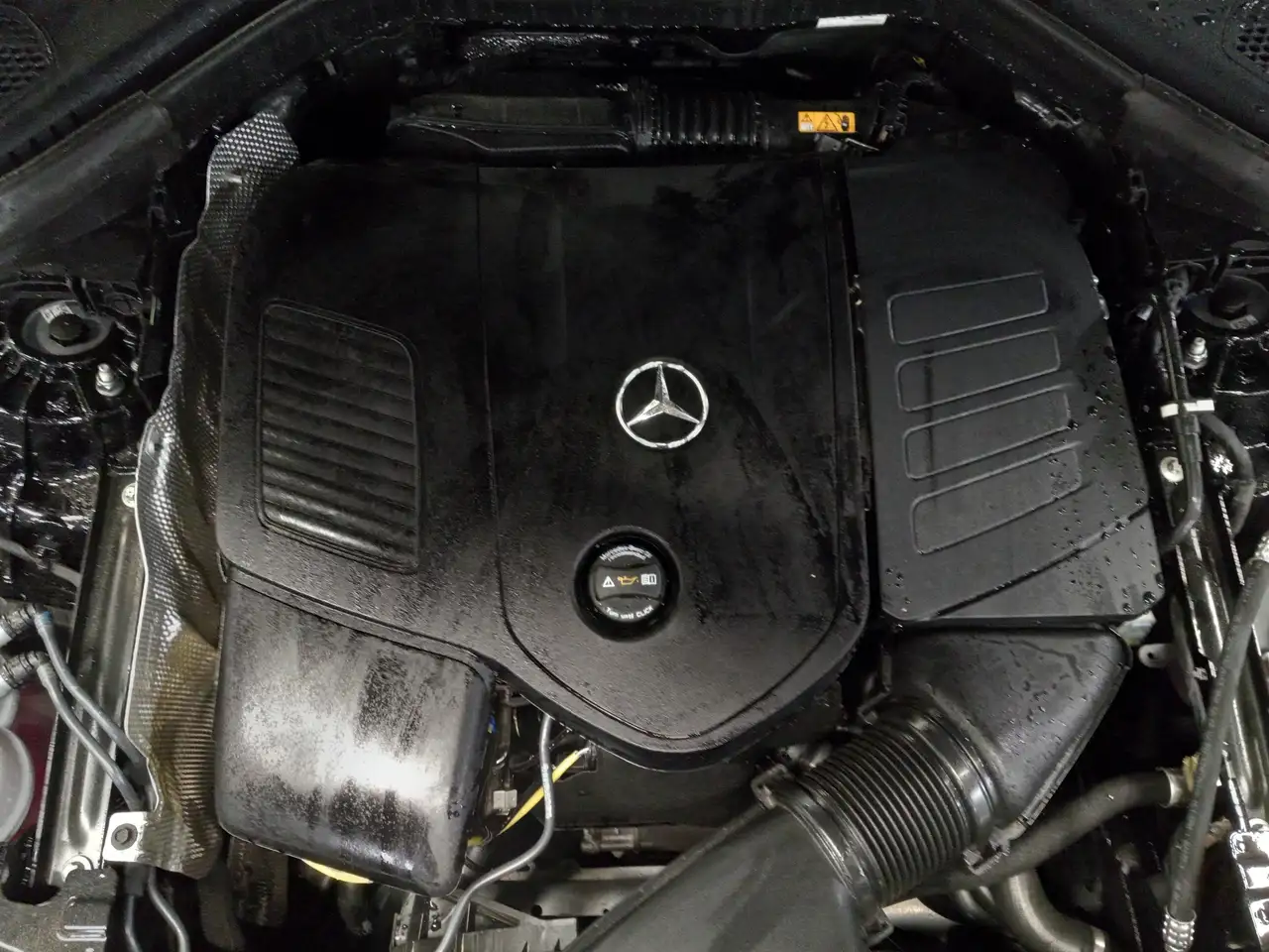Mercedes-Benz GLC снимка Mercedes-Benz GLC