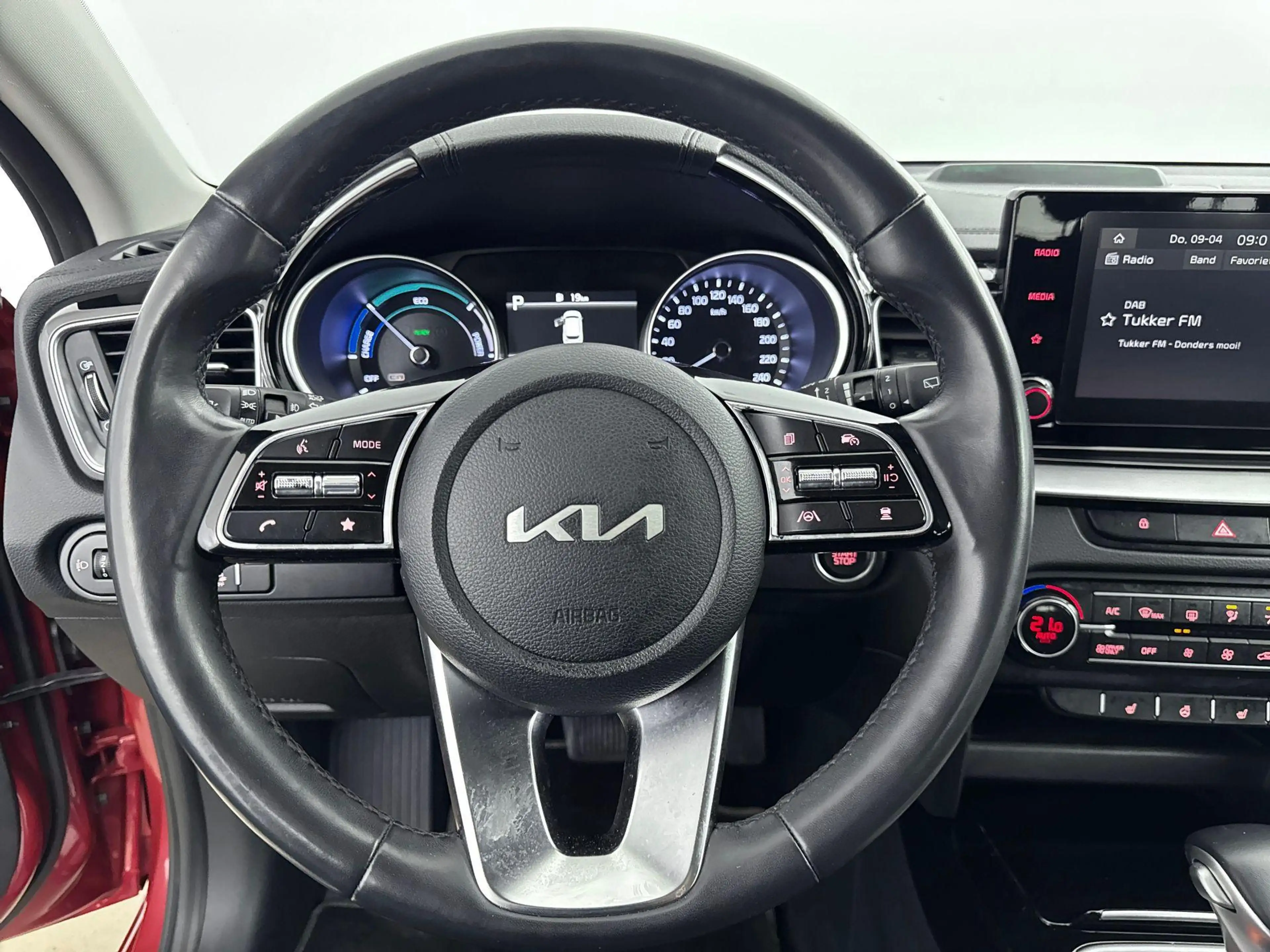 Kia Ceed SW / cee'd SW Sportswagon 1.6 GDI PHEV DYNAMICPLUSLINE | SUMMERD — photo 11