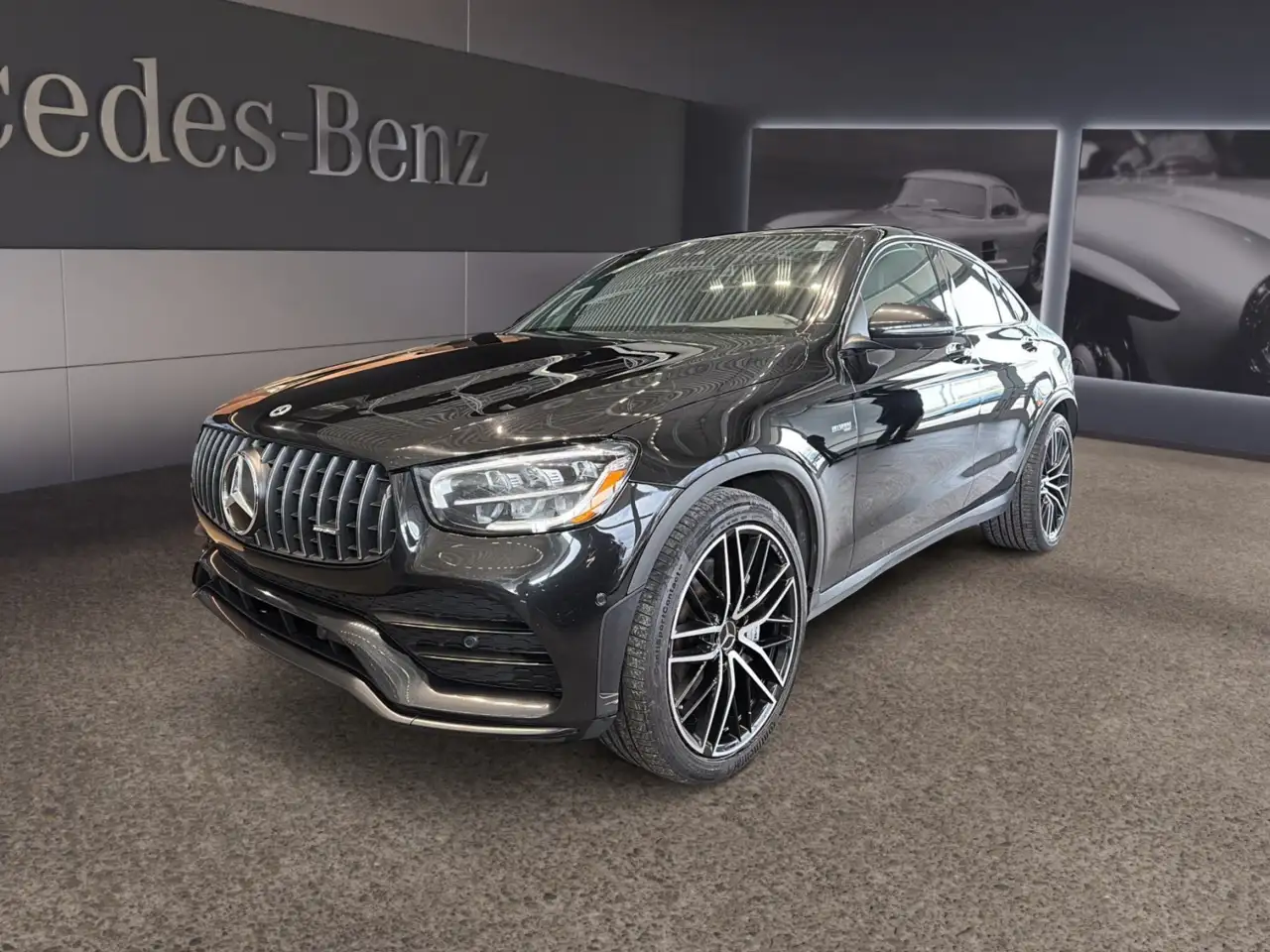 Mercedes-Benz GLC снимка Mercedes-Benz GLC