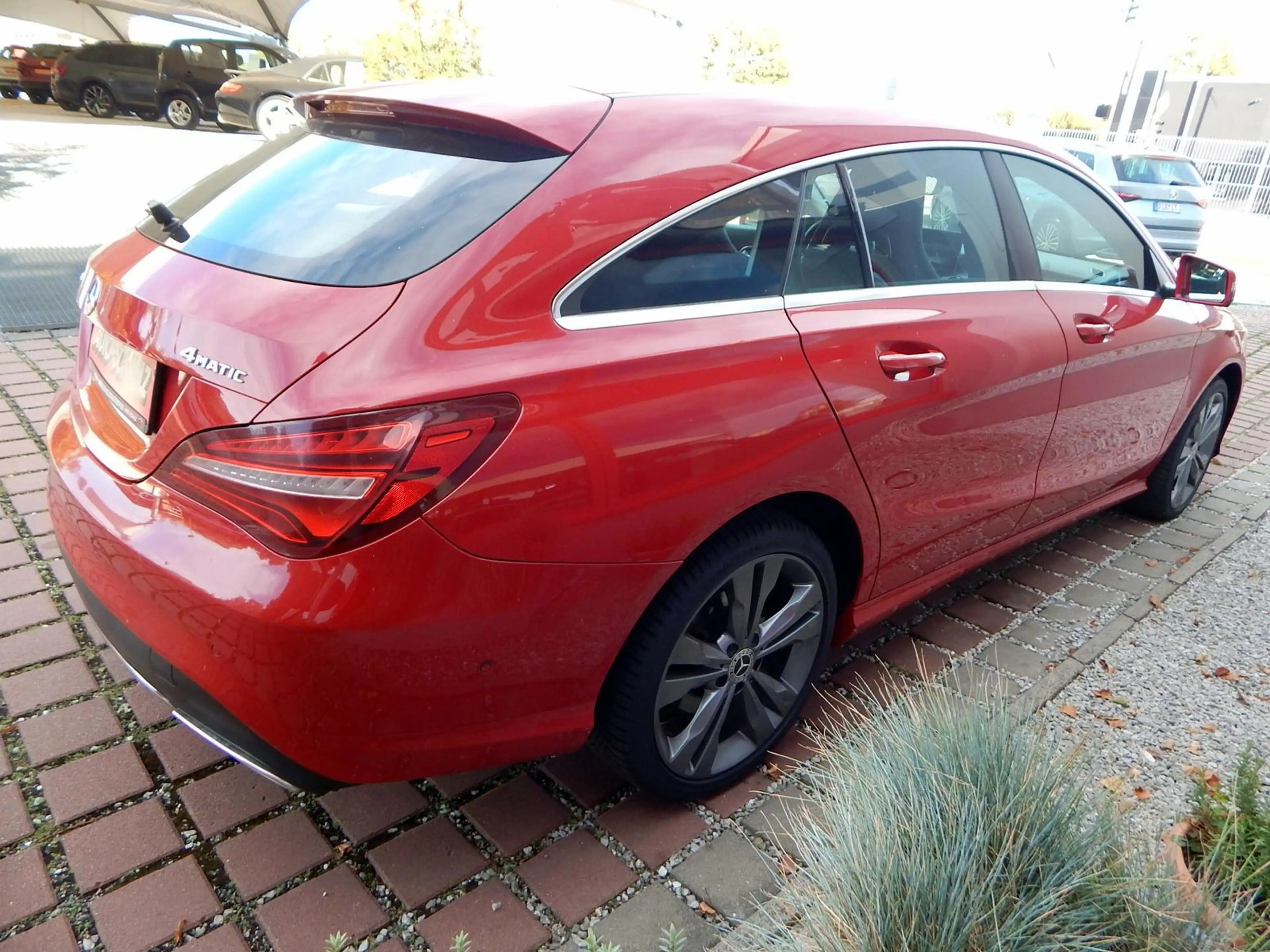 Mercedes-Benz CLA 220 4Matic Urban — photo 4