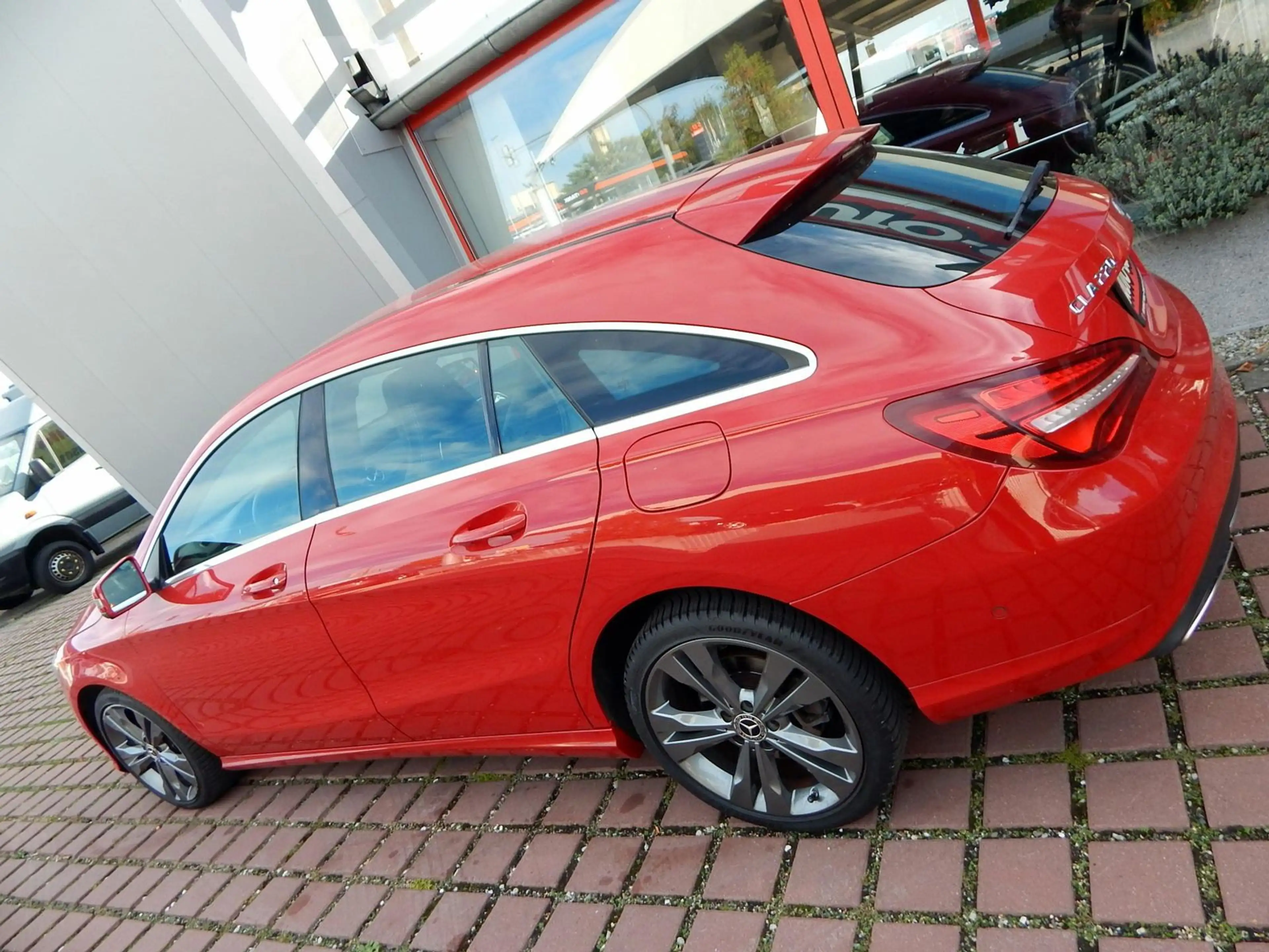 Mercedes-Benz CLA 220 4Matic Urban — photo 2