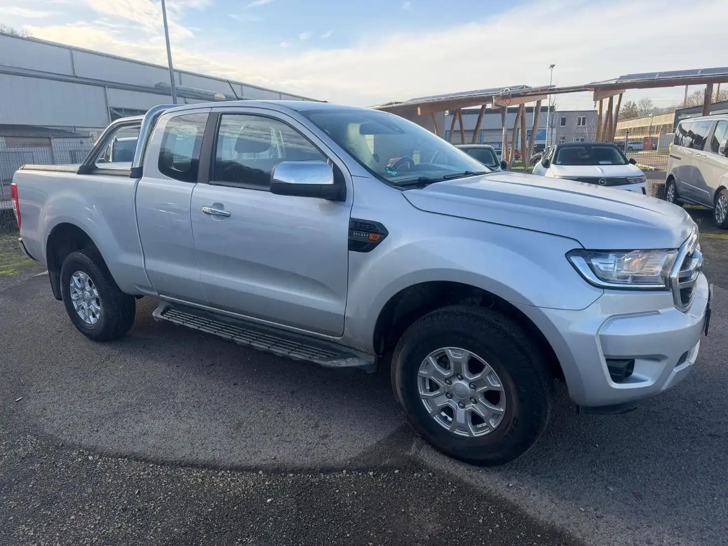 Ford Ranger XLT Extrakabine 4x4 Silber - 1