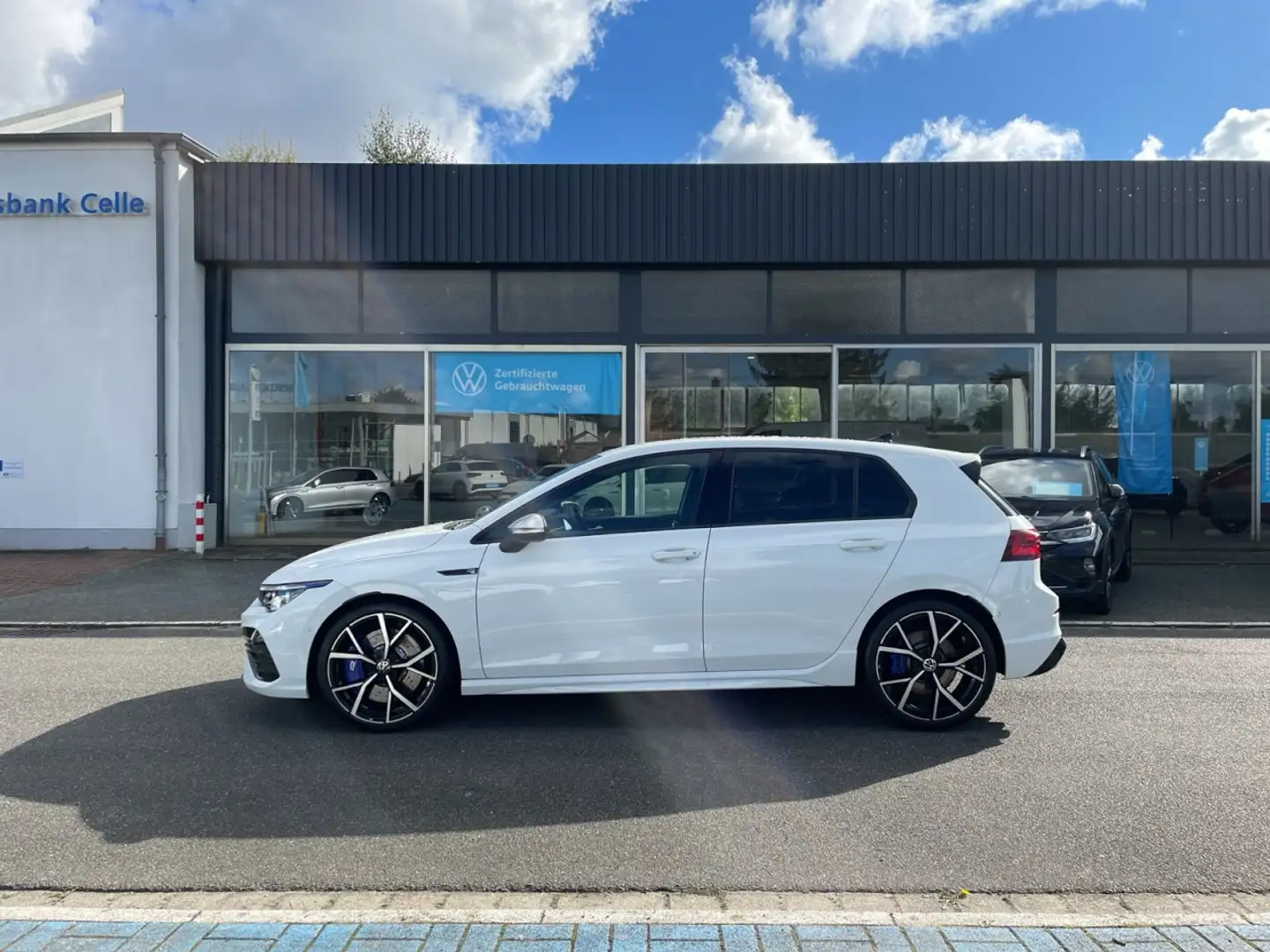 Volkswagen Golf VIII 2.0 TSI R Matrix/H&K/19 /DCC/ Klima Navi Blanco - 2