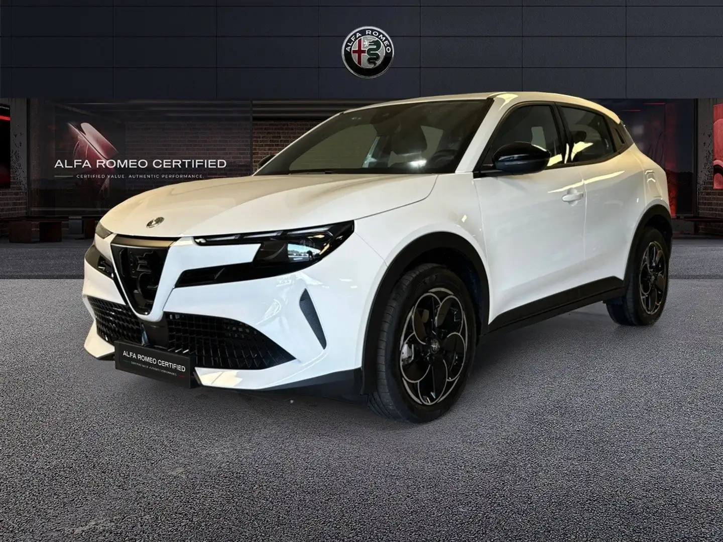 Alfa Romeo Junior BEV 156CV/115kW elettrica Bianco - 1