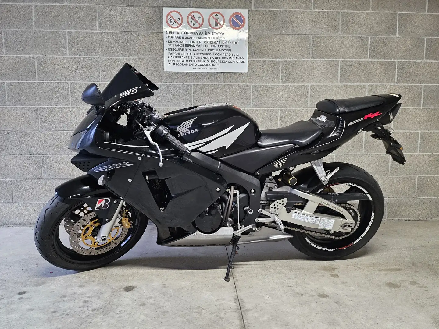 Honda CBR 600 RR Noir - 2