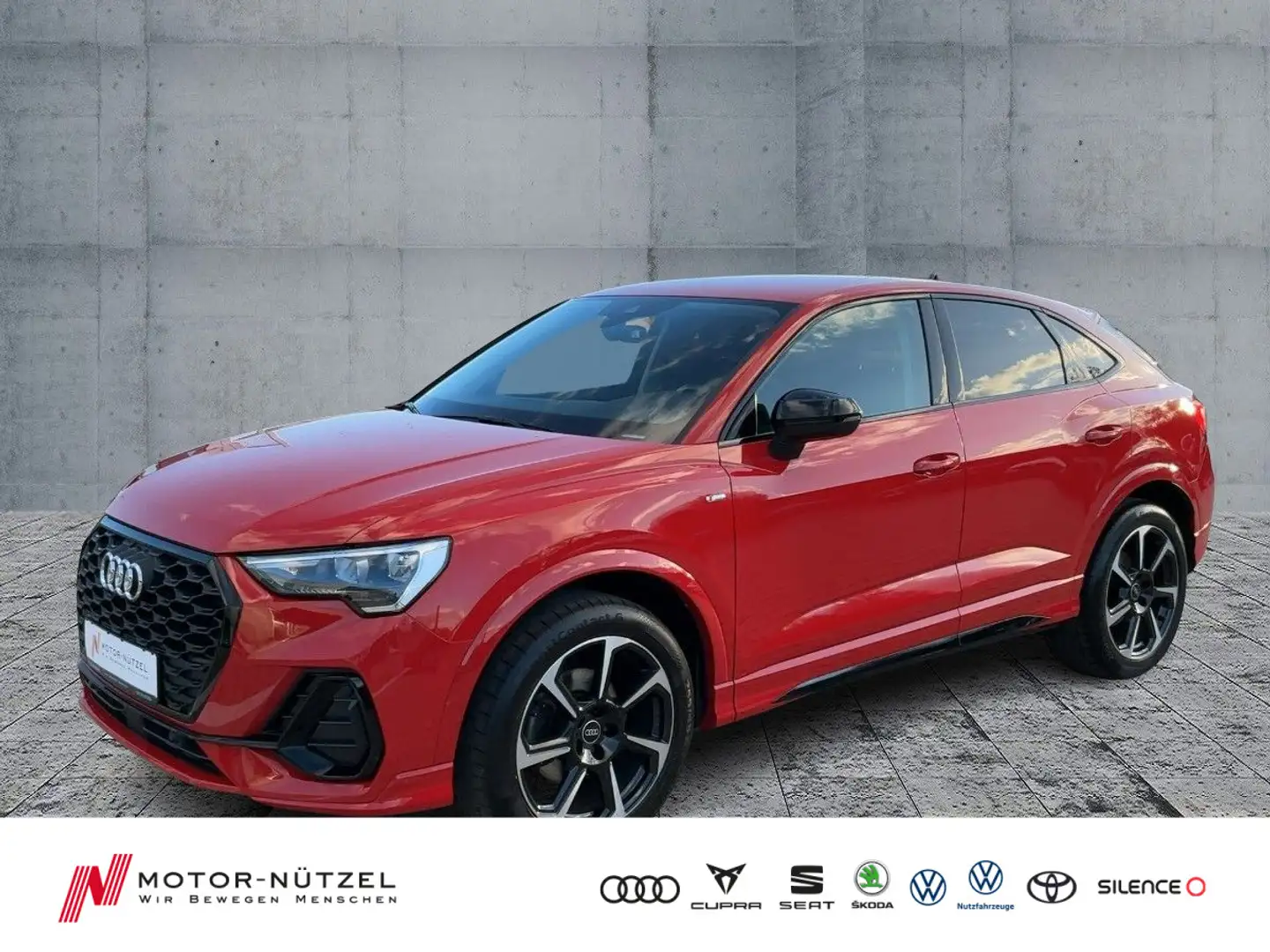 Audi Q3 35 TFSI S-TR S-LINE 5JG+LED+NAV+AHK Rot - 1