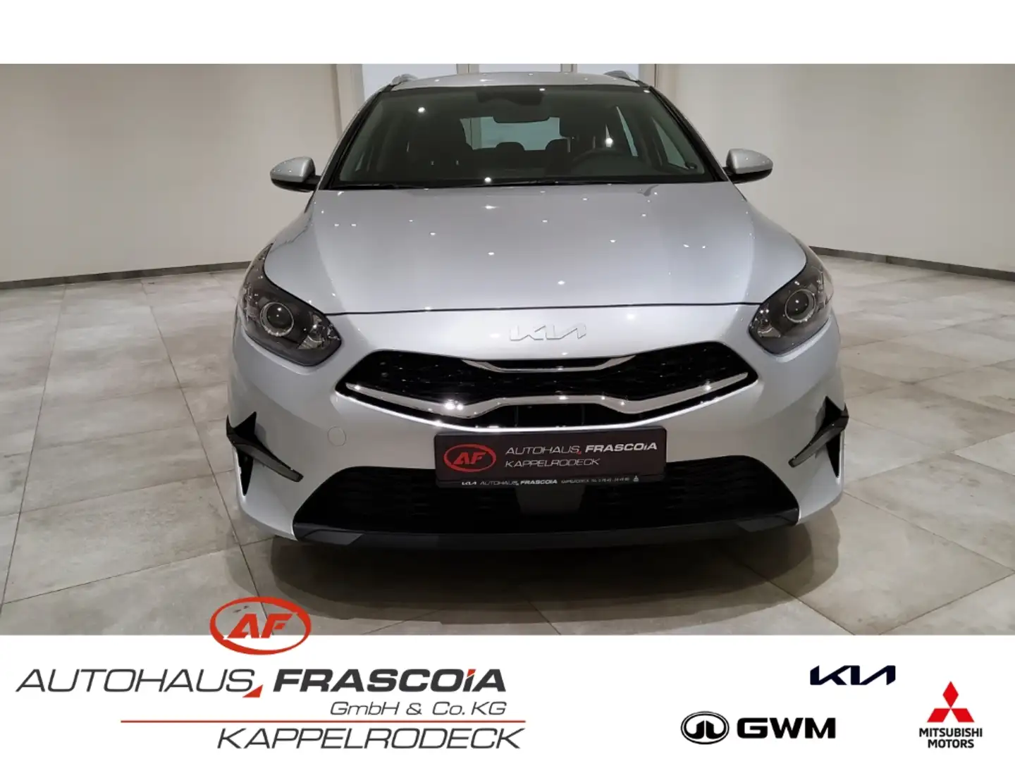 Kia Ceed SW / cee'd SW Vision Komfort Plus 1.5 DCT7 Navi ACC PDC hi. Rück Silber - 2