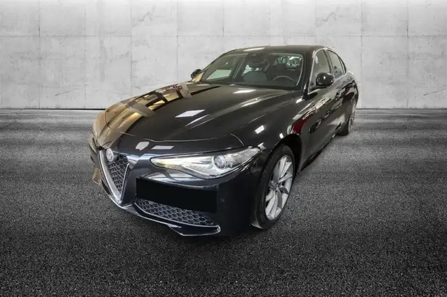 Alfa Romeo Giulia 2.0 Turbo 200 CV AT8 Super