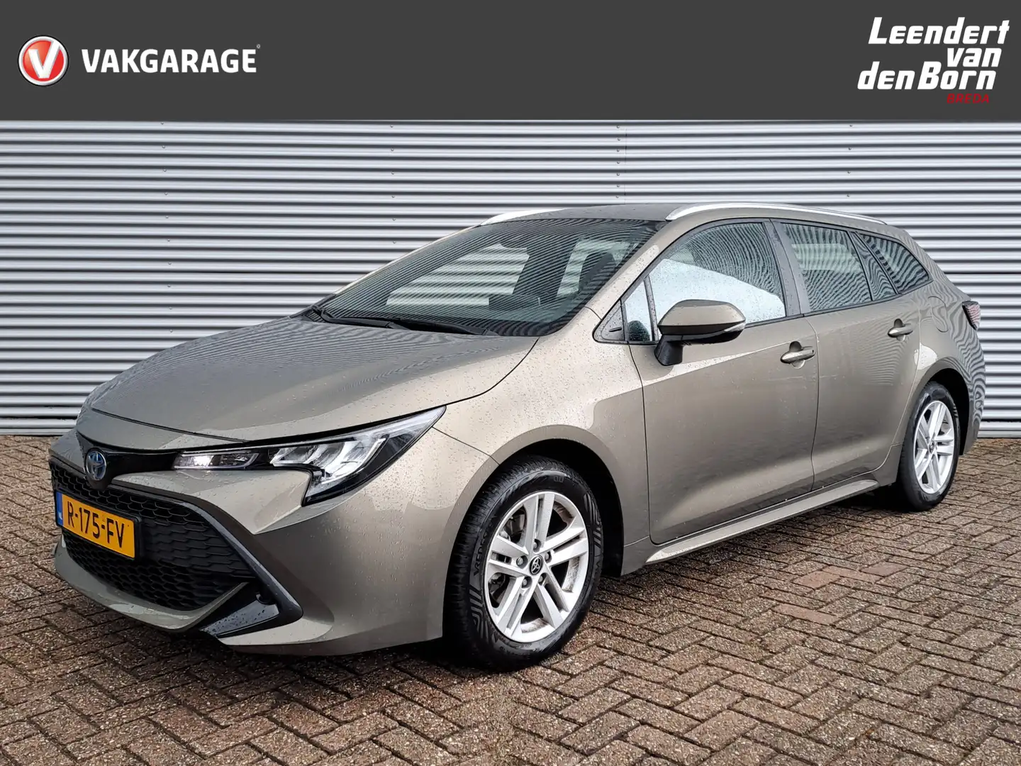 Toyota Corolla Touring Sports 1.8 Hybrid Active | Apple Carplay/A Groen - 1