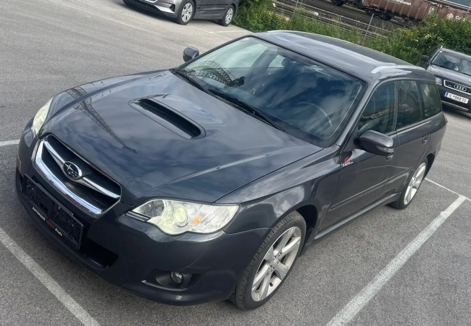 Subaru Legacy 2.0 D Active Schwarz - 1