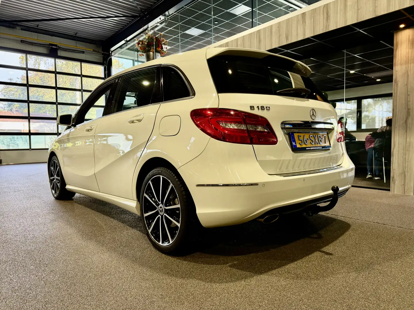 Mercedes-Benz B 180 Ambition Navigatie | Trekhaak | sensoren Weiß - 2