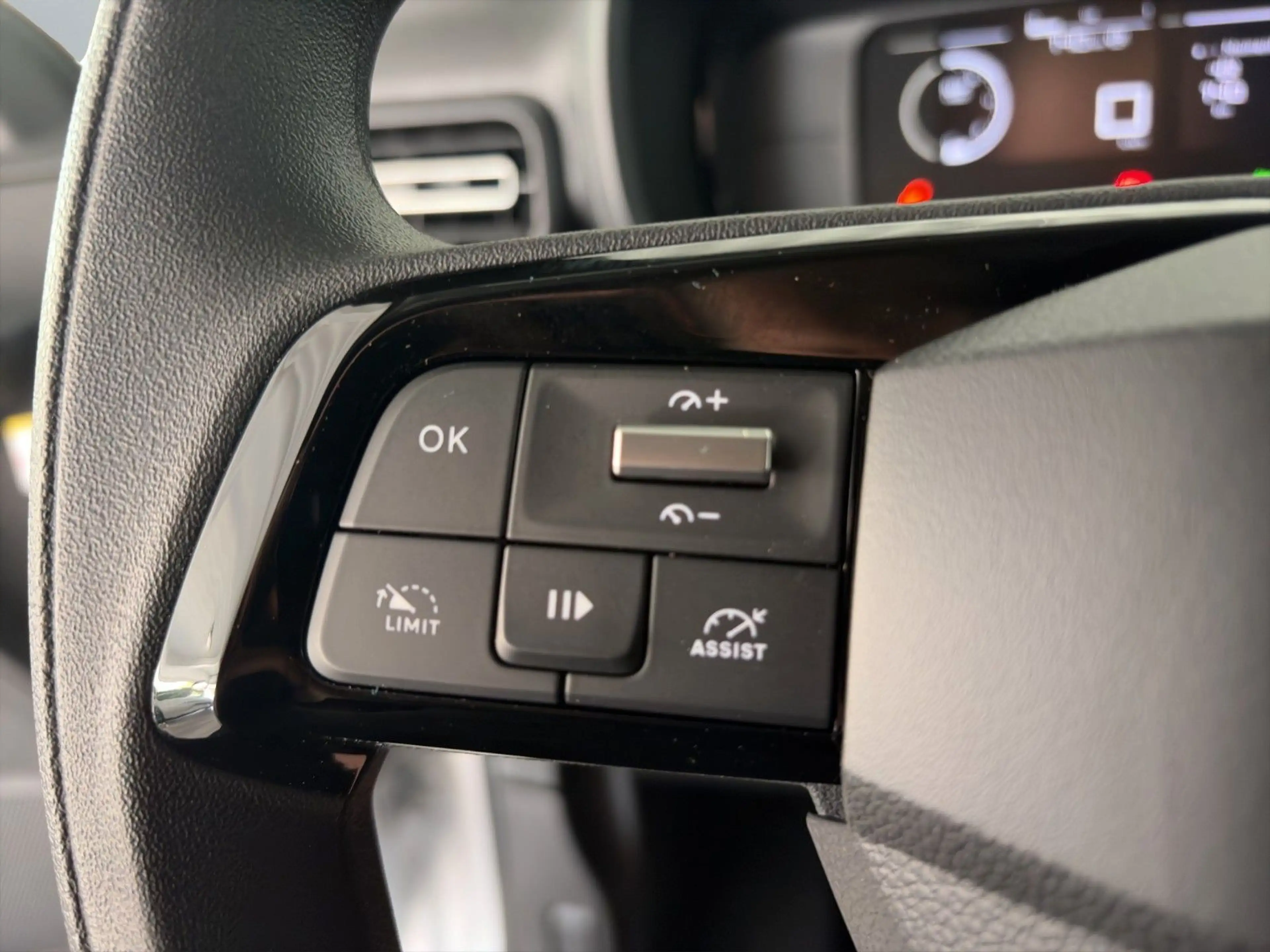 Opel Combo Cargo XL L2 Edition 1.5l Diesel 102PS — photo 11