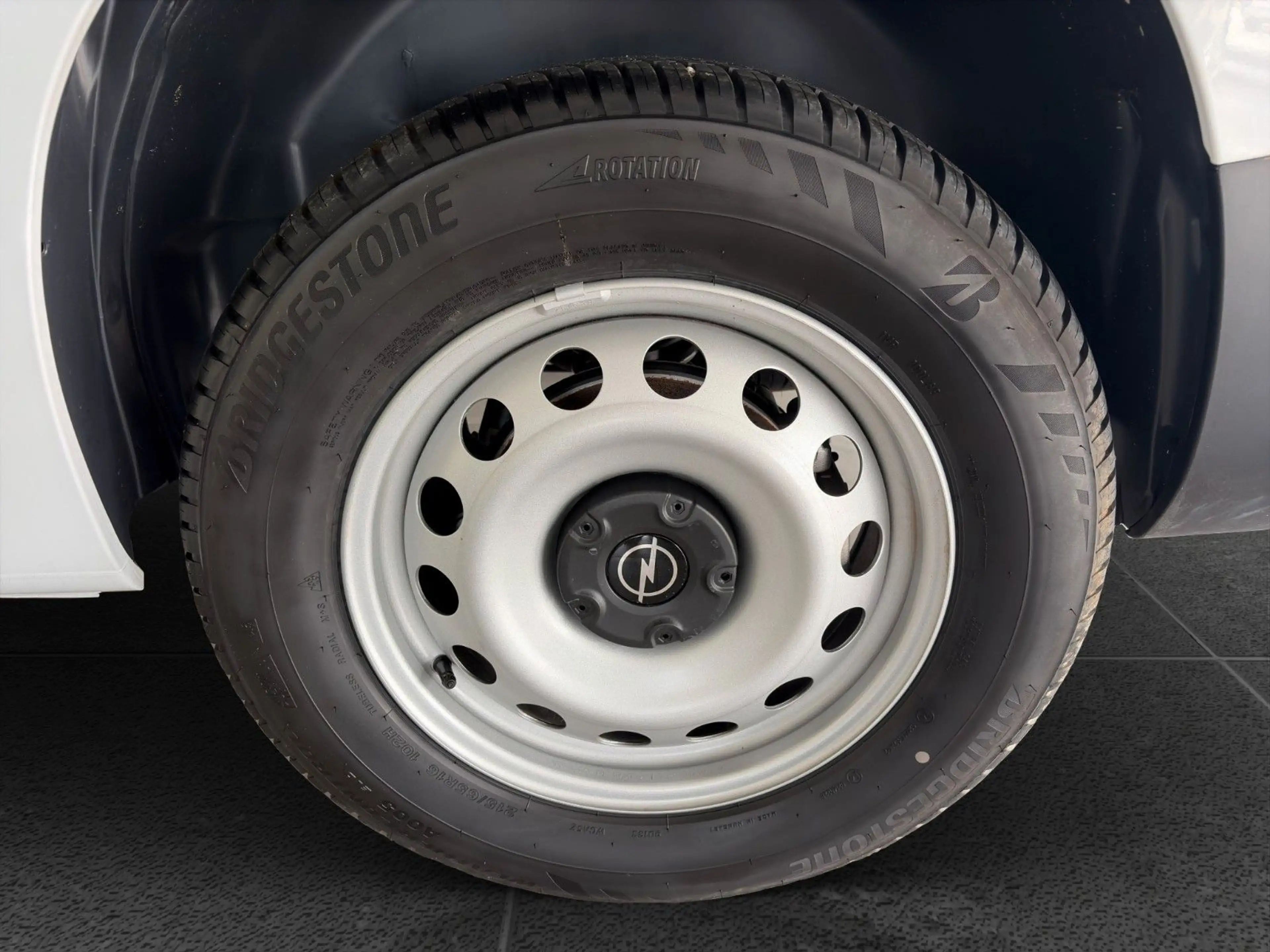 Opel Combo Cargo XL L2 Edition 1.5l Diesel 102PS — photo 14