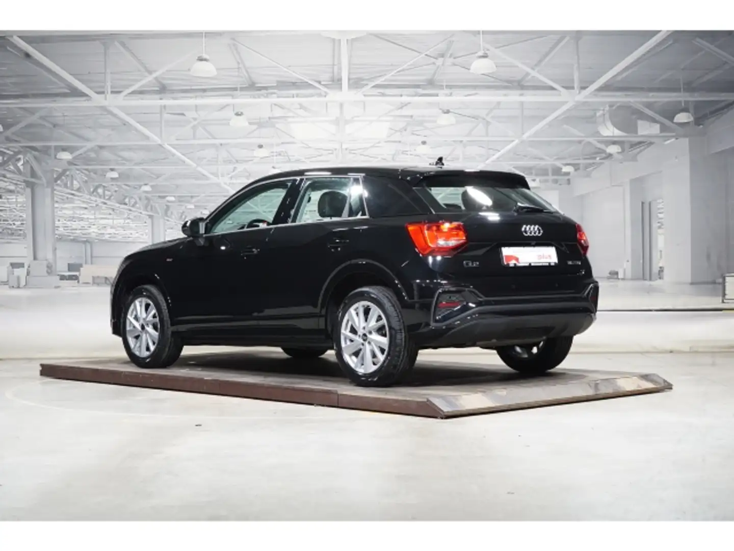 Audi Q2 35 TFSI S line AHK KAMERA NAVI LEDER LED Schwarz - 2